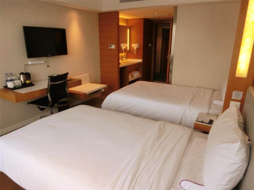 Ji Hotel Guangzhou Zhujiang New Town Room photo