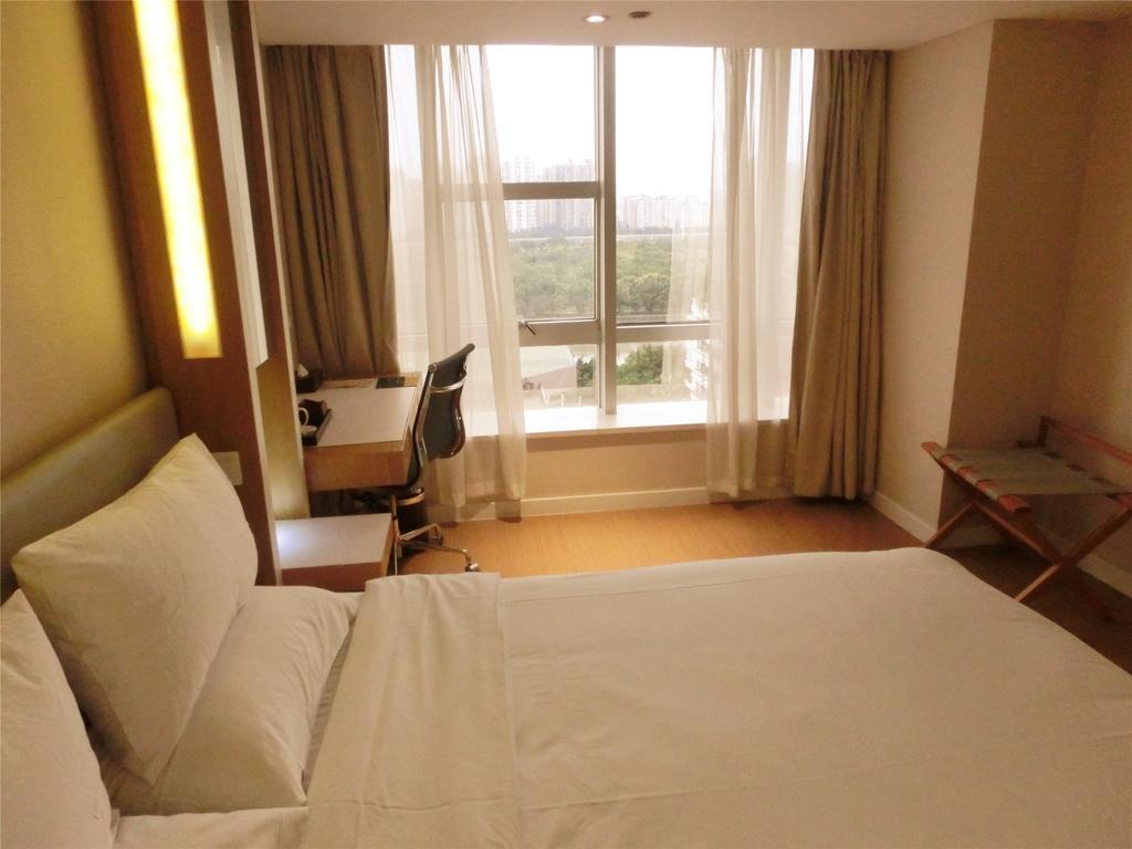 Ji Hotel Guangzhou Zhujiang New Town Room photo